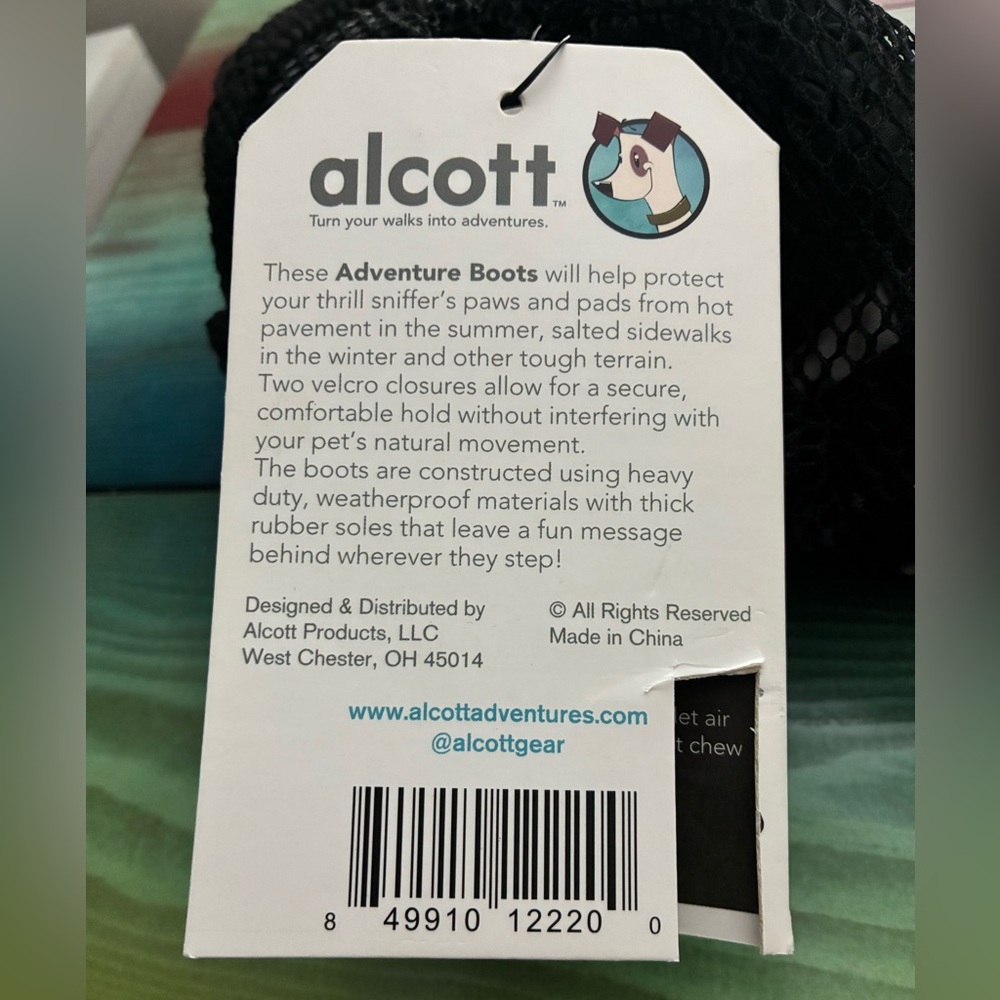 Alcott Adventure Boots -size small NEW - Picture 5 of 9